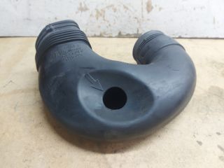 bontott VW PASSAT B7 Légbeömlő Cső