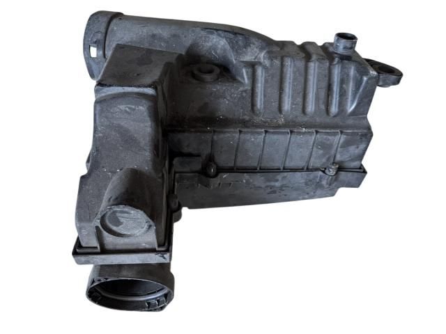 bontott VW PASSAT B7 Légszűrő Ház