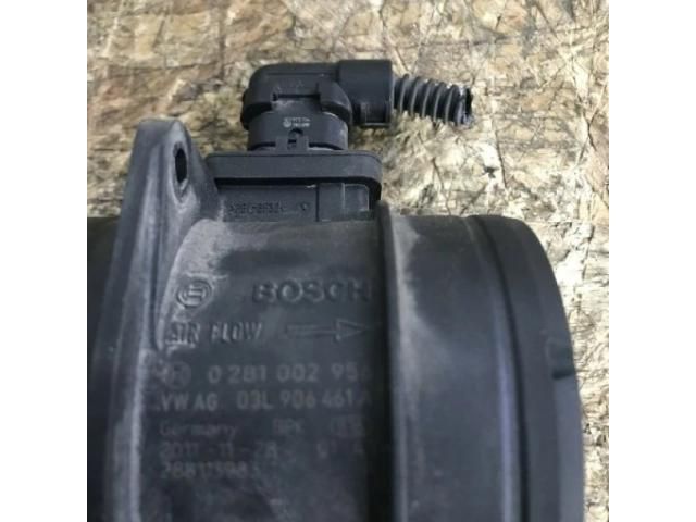 bontott VW PASSAT B7 Légtömegmérő