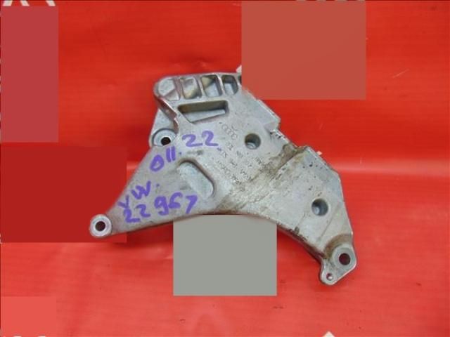 bontott VW PASSAT B7 Motor Tartó Bak (Fém)