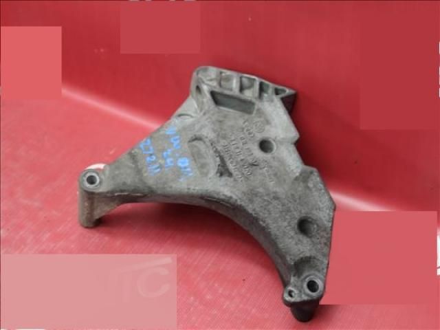 bontott VW PASSAT B7 Motor Tartó Bak (Fém)