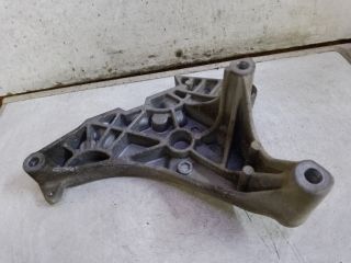 bontott VW PASSAT B7 Motor Tartó Bak (Fém)