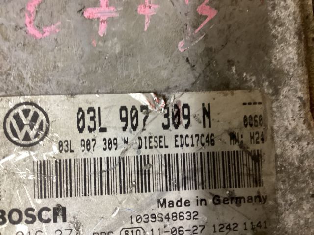 bontott VW PASSAT B7 Motorvezérlő