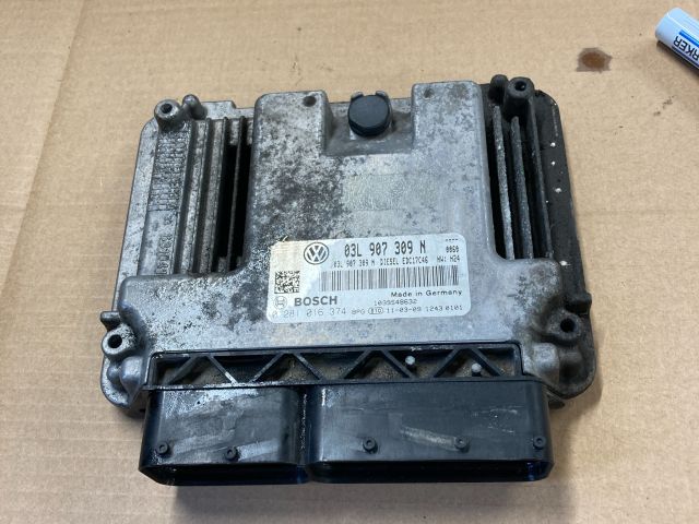 bontott VW PASSAT B7 Motorvezérlő