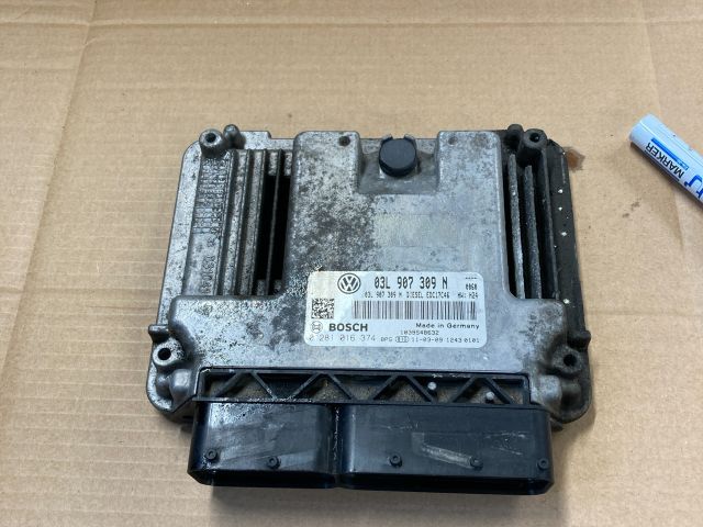 bontott VW PASSAT B7 Motorvezérlő