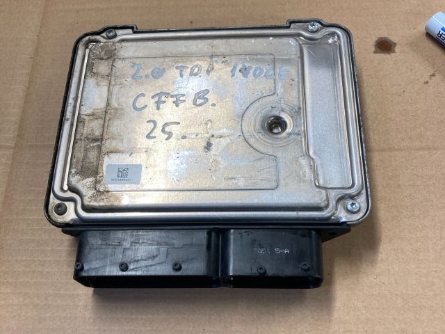 bontott VW PASSAT B7 Motorvezérlő