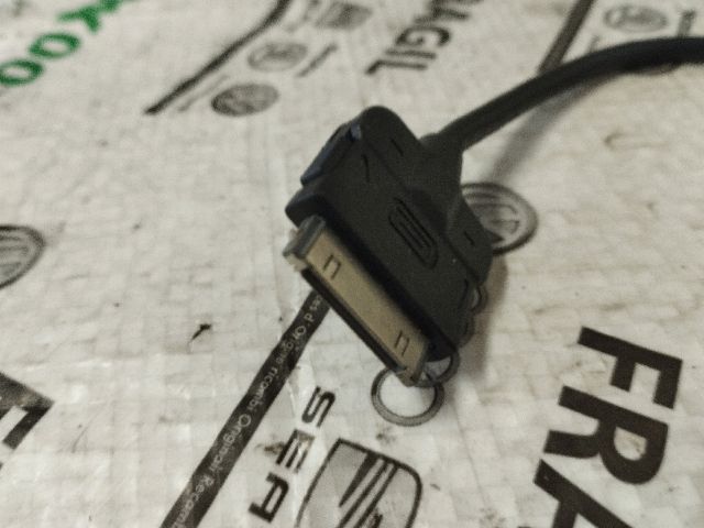 bontott VW PASSAT B7 Multimédia Vezérlő