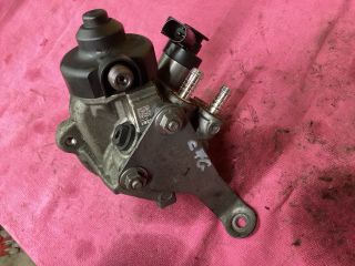 bontott VW PASSAT B7 Nagynyomású Szivattyú