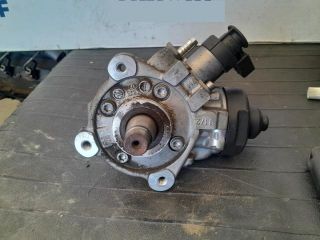 bontott VW PASSAT B7 Nagynyomású Szivattyú