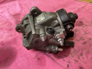 bontott VW PASSAT B7 Nagynyomású Szivattyú