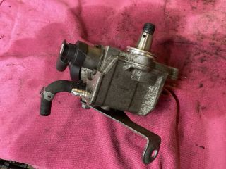 bontott VW PASSAT B7 Nagynyomású Szivattyú