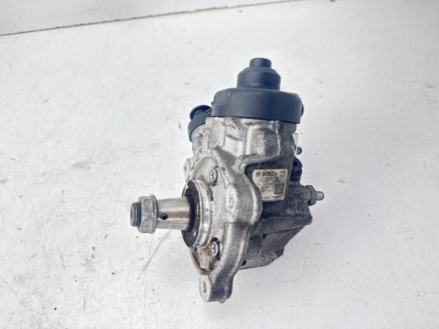 bontott VW PASSAT B7 Nagynyomású Szivattyú