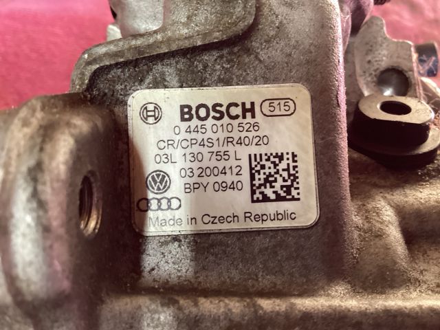 bontott VW PASSAT B7 Nagynyomású Szivattyú