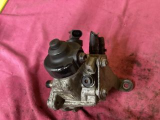 bontott VW PASSAT B7 Nagynyomású Szivattyú