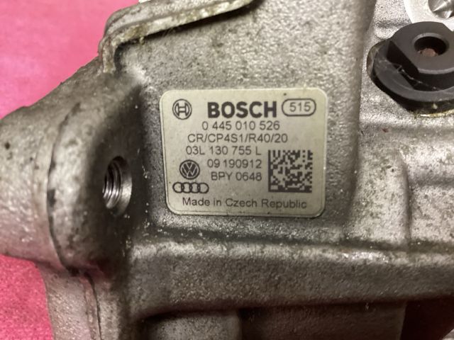 bontott VW PASSAT B7 Nagynyomású Szivattyú