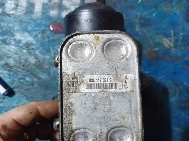 bontott VW PASSAT B7 Olajhűtő