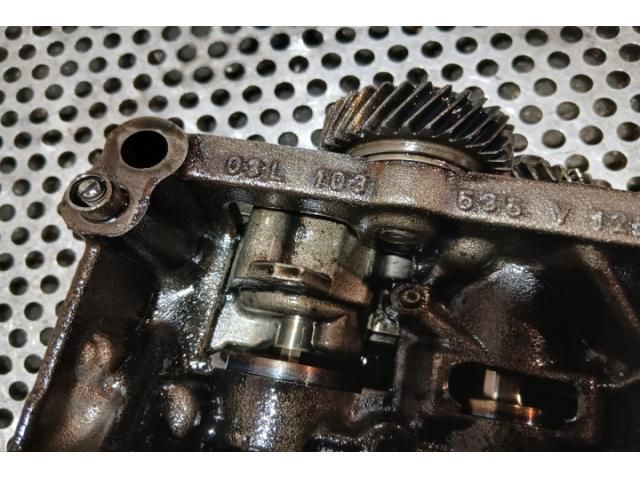 bontott VW PASSAT B7 Olajszivattyú