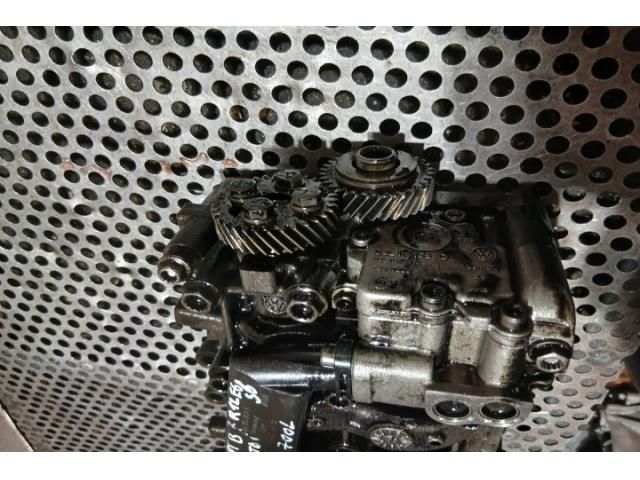 bontott VW PASSAT B7 Olajszivattyú