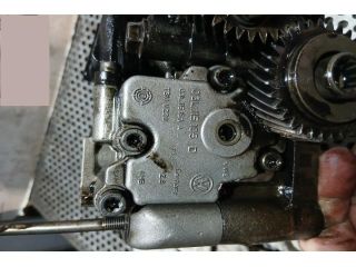 bontott VW PASSAT B7 Olajszivattyú