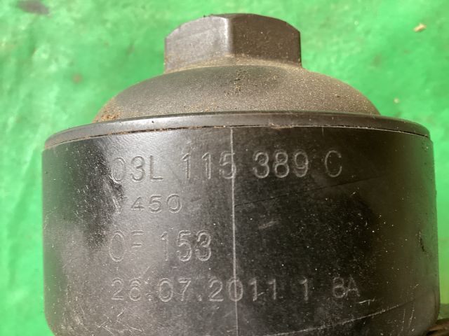 bontott VW PASSAT B7 Olajszűrő Ház