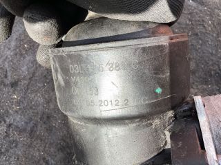 bontott VW PASSAT B7 Olajszűrő Ház