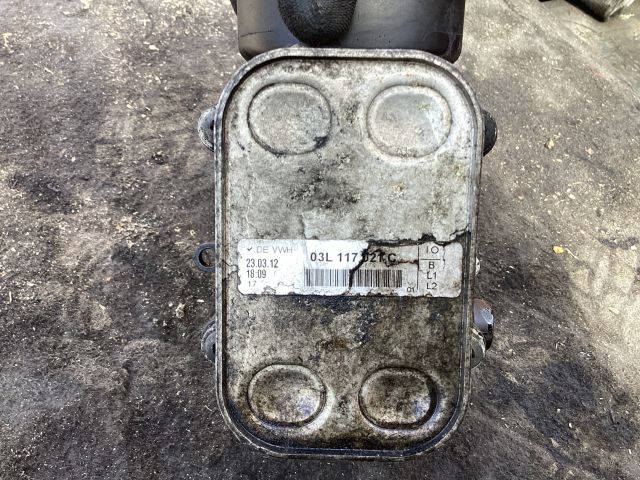 bontott VW PASSAT B7 Olajszűrő Ház