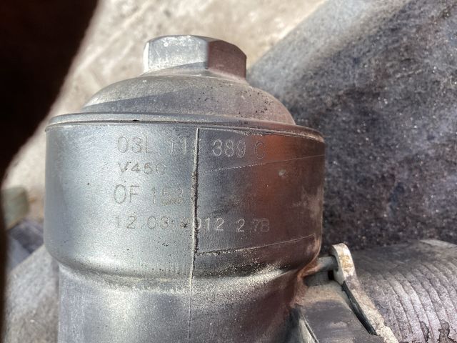 bontott VW PASSAT B7 Olajszűrő Ház