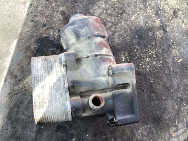 bontott VW PASSAT B7 Olajszűrő Ház