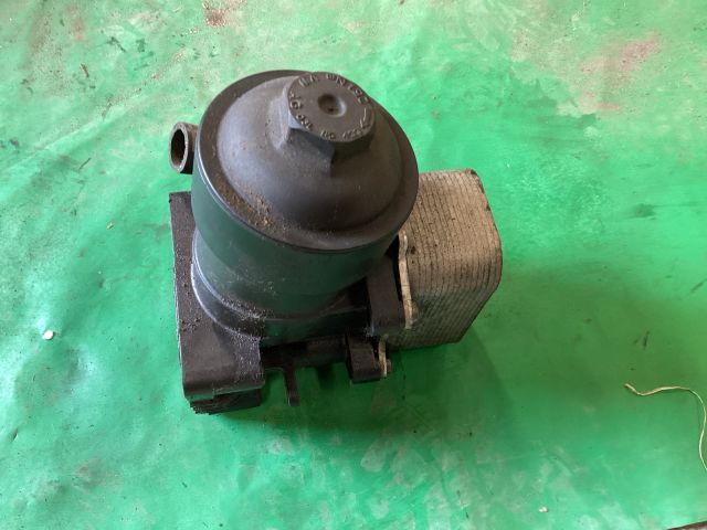 bontott VW PASSAT B7 Olajszűrő Ház