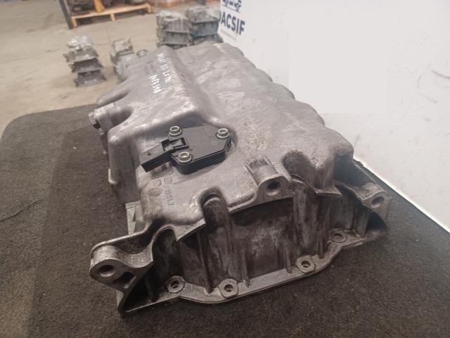 bontott VW PASSAT B7 Olajteknő