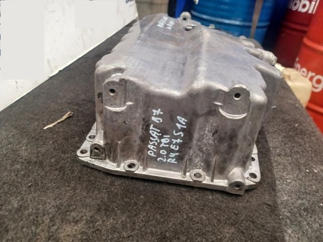 bontott VW PASSAT B7 Olajteknő