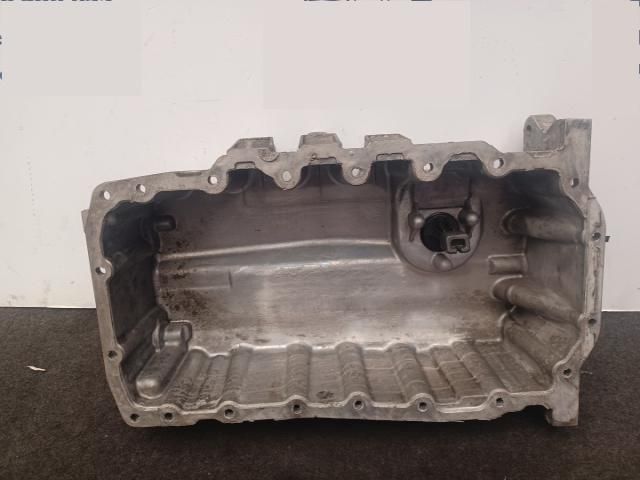 bontott VW PASSAT B7 Olajteknő