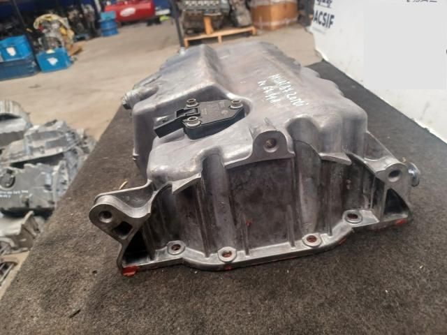 bontott VW PASSAT B7 Olajteknő