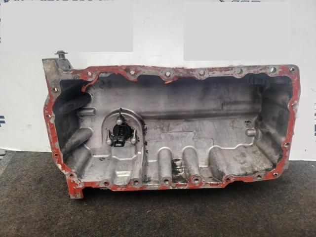 bontott VW PASSAT B7 Olajteknő