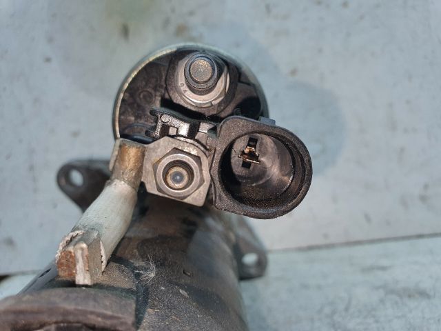 bontott VW PASSAT B7 Önindító