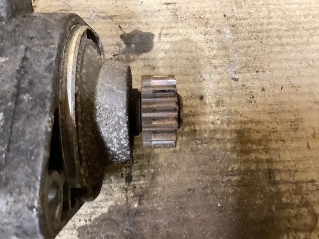 bontott VW PASSAT B7 Önindító