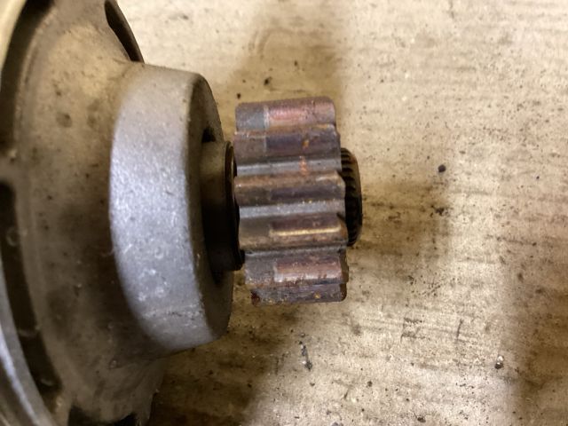 bontott VW PASSAT B7 Önindító