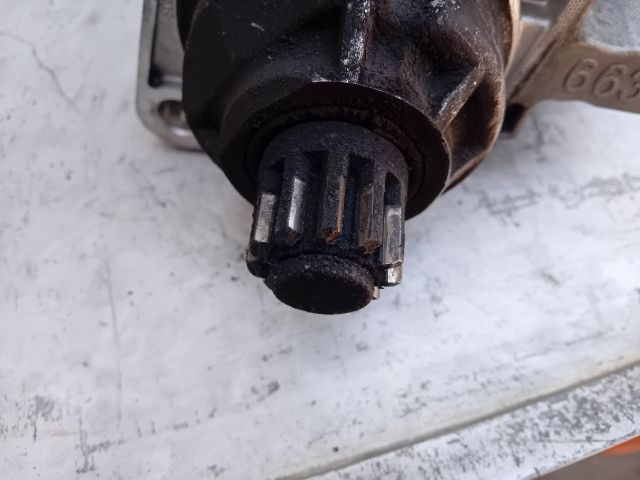 bontott VW PASSAT B7 Önindító