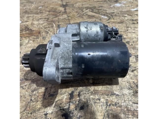 bontott VW PASSAT B7 Önindító