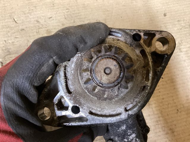 bontott VW PASSAT B7 Önindító