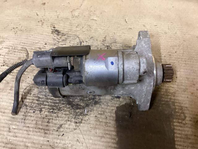 bontott VW PASSAT B7 Önindító