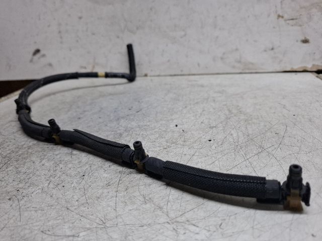 bontott VW PASSAT B7 Résolajcső