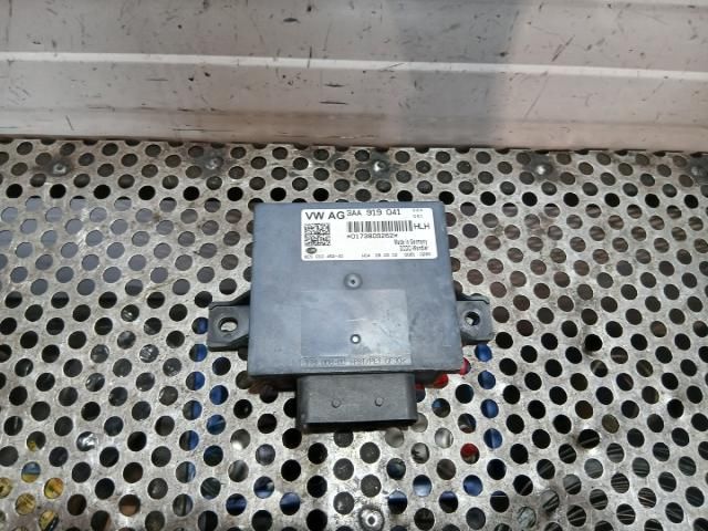 bontott VW PASSAT B7 Start / Stop Vezérlő Modul