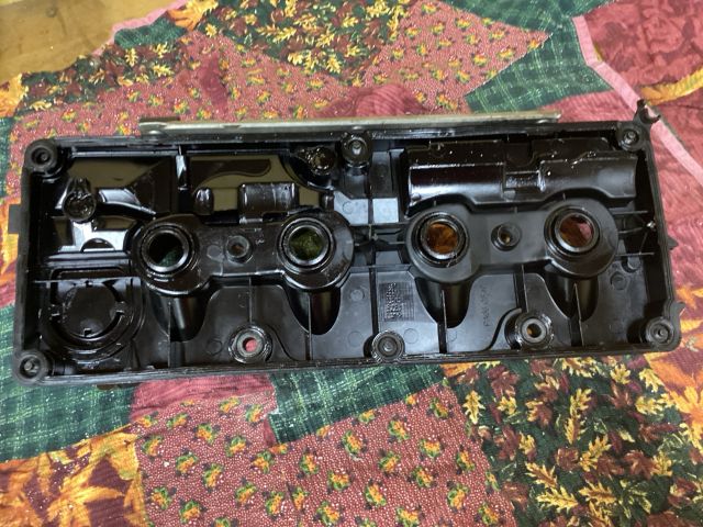 bontott VW PASSAT B7 Szelepfedél