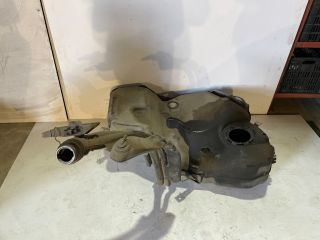 bontott VW PASSAT B7 Tank