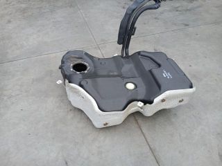 bontott VW PASSAT B7 Tank