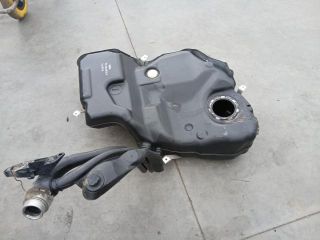 bontott VW PASSAT B7 Tank