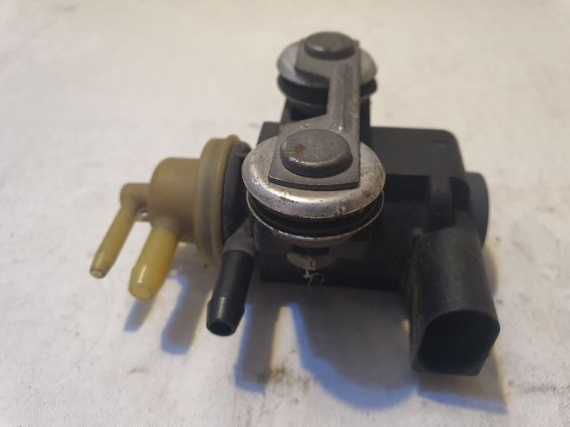bontott VW PASSAT B7 Turbó Vákum Szelep