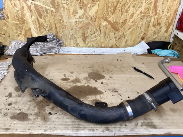 bontott VW PASSAT B7 Turbócső