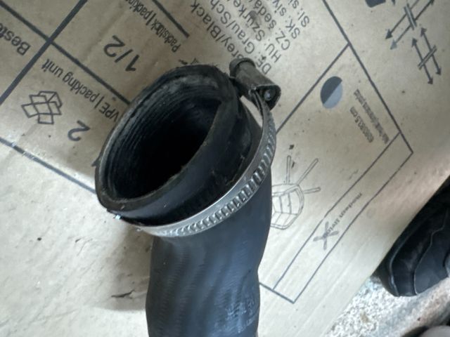 bontott VW PASSAT B7 Turbócső